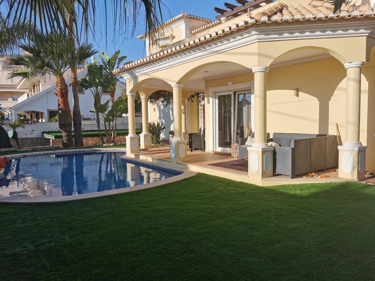 Oasis Tropical, Jardim E Piscina! Apartment Portimao Luaran gambar