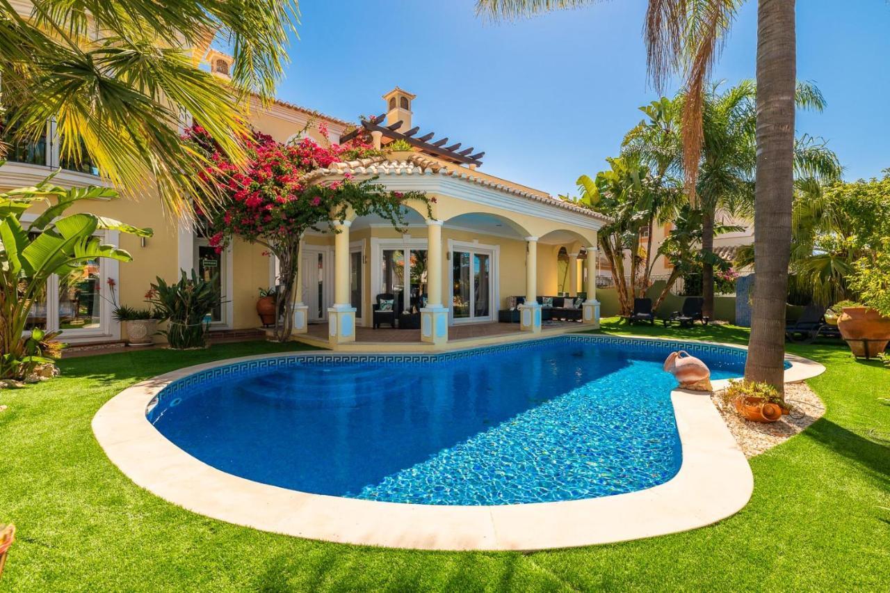 Oasis Tropical, Jardim E Piscina! Apartment Portimao Luaran gambar
